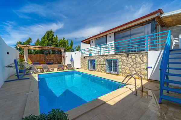 Villa Değer, Patara`da, Çift Jakuzili, Kapalı Isıtmalı Havuzlu Muhafazakar Villa 2