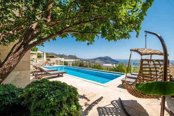 Villa Apollon, Süit Yatak Odalı, Geniş Havuzlu, Denize Yakın Villa 1
