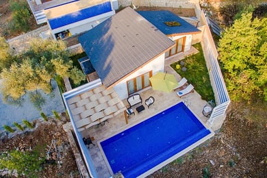 Villa Sansa-3, Jakuzili, Muhafazakar Yüzme Havuzlu Villa 3