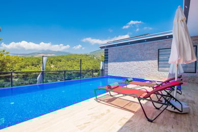 Villa Anason-2, Dört Kişilik, Jakuzili ve Kapalı Havuzlu 3