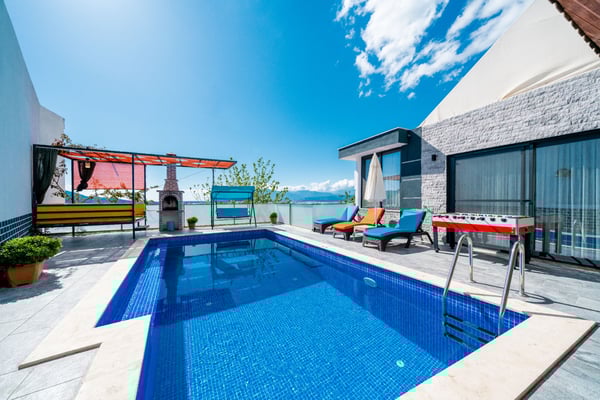 Villa Vita, Doğa İçerisinde, Jakuzili, Özel Havuzlu Muhafazakar Villa 1