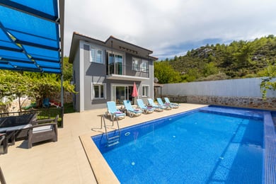 Villa Ekin, Altı Kişilik, Korunaklı Havuzlu, Jakuzili Lüks Villa 1