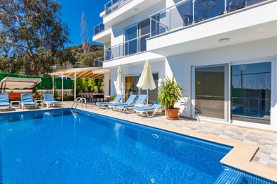 Villa Alto, Kalkan`da, 5 Odalı, 10 Kişilik Korunaklı Villa 1