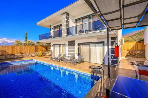 Villa Müstesna-2, İki Odalı, Jakuzili, Korunaklı Lüks Villa 2