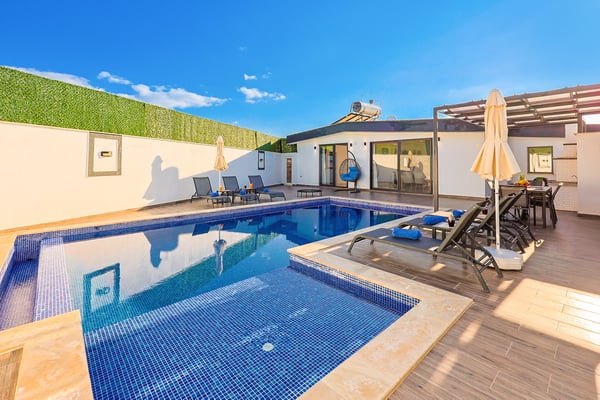 Villa Müstesna-1, Üç Odalı, Jakuzili, Korunaklı Lüks Villa 2