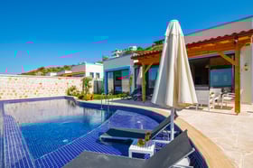 Villa Sumirela-3, Kalkan Bölgesinde, 4 Kişilik, Kapalı Havuz ve Saunalı 3