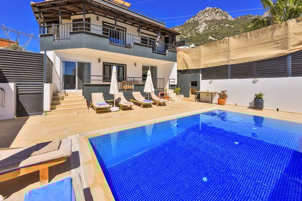 Villa Fori, Korunaklı Yüzme Havuzlu, Denize Yakın Jakuzili Villa 2
