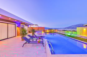 Villa Gerbera-2, Kalkan Bölgesinde, Jakuzili ve 2 Odalı 2