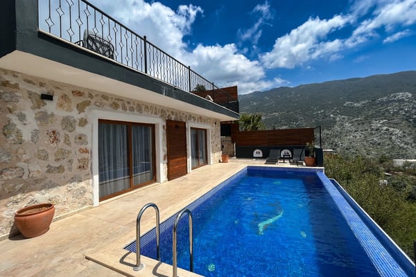Villa Maki-2, İki Odalı, Sauna ve Kapalı Jakuzili Havuzlu Lüks Villa 3