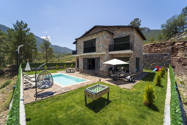 Villa Dimetri, Fethiye`de, Jakuzili, Doğa İçerisinde Muhafazakar Villa 1