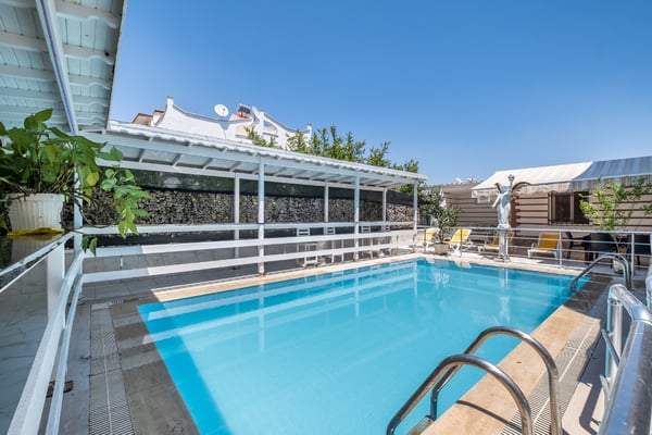 Villa Bariton, Korunaklı Havuzlu, Merkezi Konuma, Jakuzili Villa 2