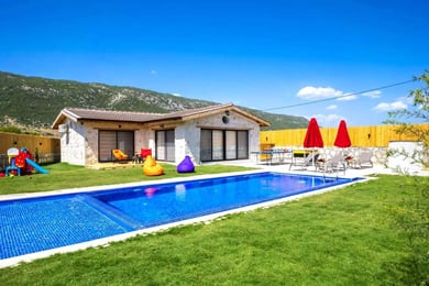 Villa Merry, Antalya Kalkan Bölgesinde, 2 Odalı, Taş Mimari Villa 1