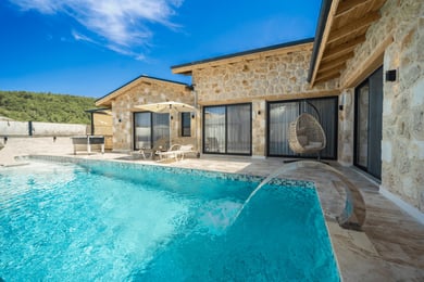 Villa Anason-1, Dört Kişilik, Jakuzili, Korunaklı 1