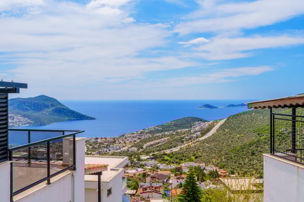 Villa Petalo-3, Kalkan Bölgesinde, 2 Odalı, Isıtmalı Havuzlu, Muhafazakar Villa 3
