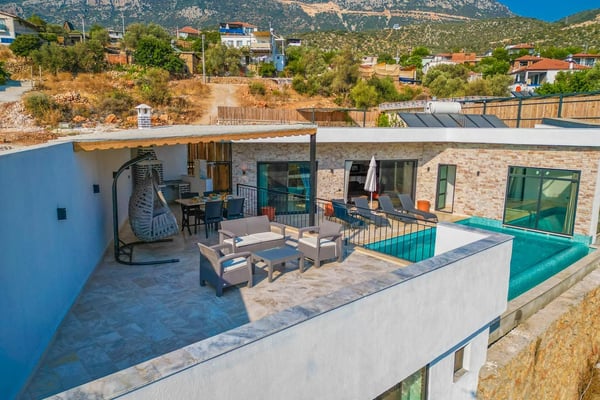 Villa Zelal-2, Isıtmalı Havuzlu, İki Odalı Jakuzili Balayı Villası 3