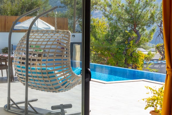 Villa Pera, Deniz Manzaralı, Jakuzili Süit Yatak Odalı Lüks Villa 3