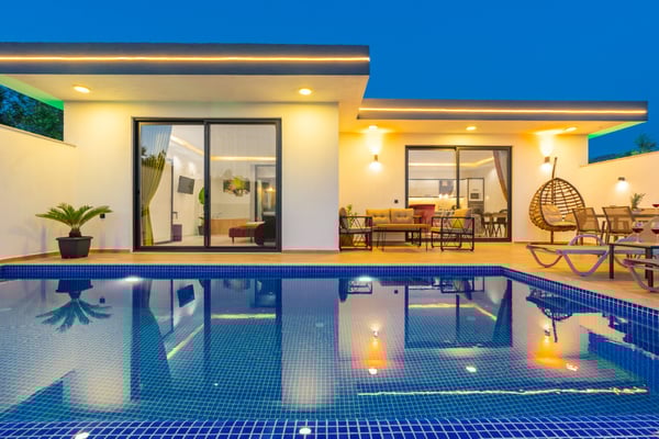 Villa Amadora-2, Geniş Havuzlu, Jakuzili, Muhafazakar Lüks Villa 1