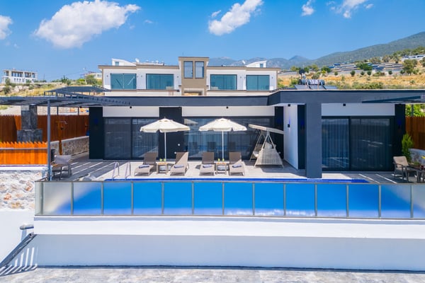 Villa Tugi, İki Odalı, Jakuzili ve Muhafazakar 1