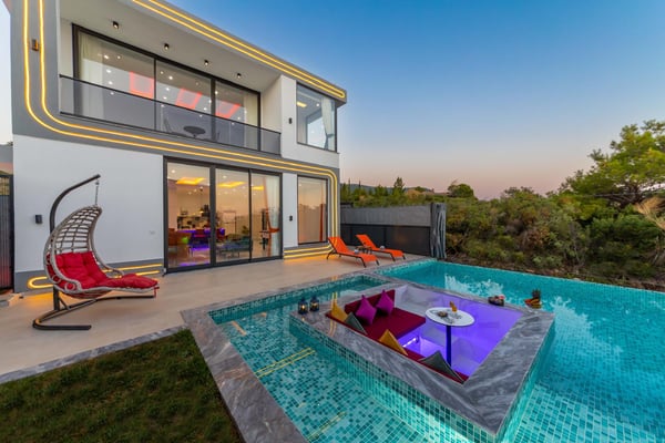 Villa Meşk, Doğa İçerisinde, Suit Odalı, Geniş Havuzlu Villa 2