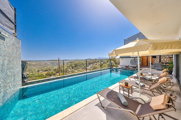 Villa Yazla-1, Kalkan Bölgesinde, Çift Jakuzili, Muhafazakar 2