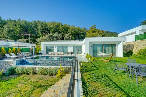 Villa Miletos-7, Deniz Manzaralı, Çift Jakuzili, 3 Odalı 1