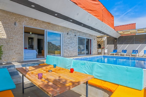 Villa Mahi, Kalkan Bölgesinde, 2 Odalı, Jakuzili, Muhafazakar Villa 2