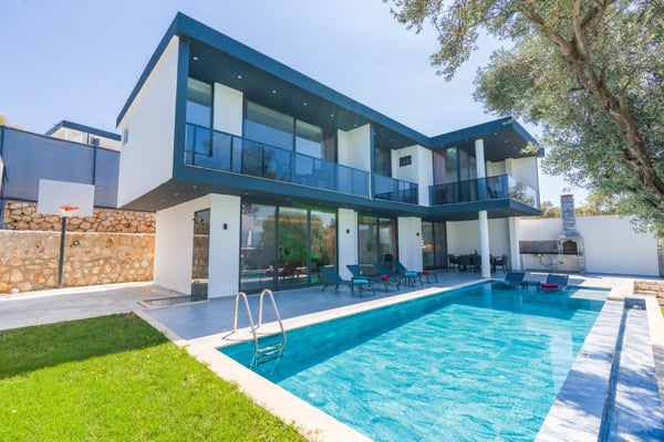 Villa Nur-2, Çift Jakuzili, Üç Odalı, Doğa İçerisinde, 2