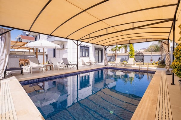 Villa Dem-4, Belek Bölesinde, 4 Odalı, Jakuzili 2