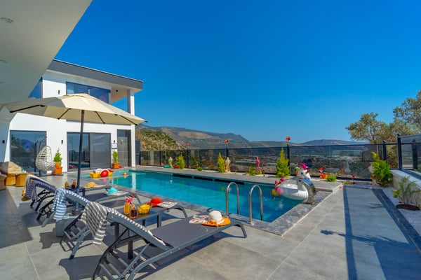Villa Notos-1, Kalkan Bölgesinde, 2 Odalı, Çift Jakuzili, Sauna, Hamam ve Kapalı Isıtmalı Havuzlu 3