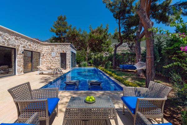 Villa Nihan-1, Muhafazakar Yüzme Havuzlu, Site İçinde Lüks Villa 3