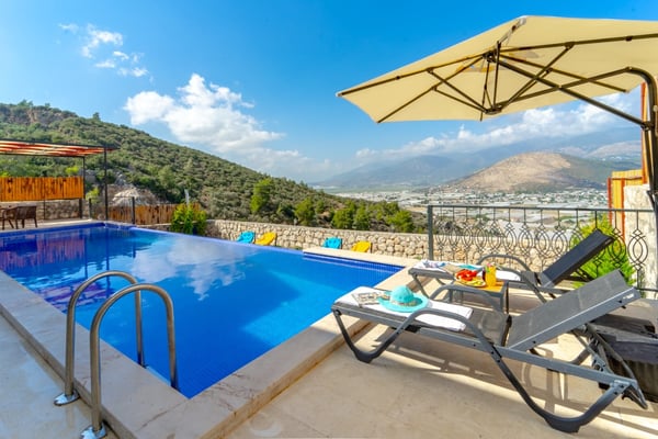 Villa Rastık-2, Kalkan Bölgesinde, 2 Odalı, Kapalı Isıtmalı Havuzlu 3
