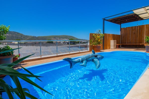 Villa Cerezas, Kalkan'da, 7 Kişilik, Jakuzili ve Korunaklı Havuzlu 3