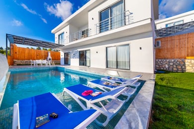 Villa Bernis-1, Süit Odalı, Korunaklı Havuzlu Jakuzili Villa 1