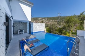 Villa Kayacan-1, Kalkan Bölgesinde, 2 Odalı ve Jakuzili 3