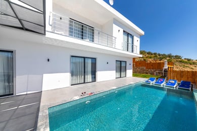 Villa Bernis-4, Süit Odalı, Korunaklı Havuzlu Jakuzili Villa 1