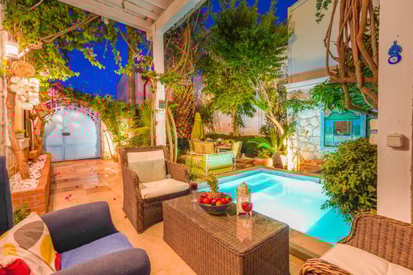 Villa Tan, Kalkan Merkezde, Üç Odalı, Deniz Manzaralı, Denize Yakın Villa 3