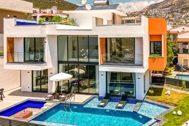 Villa Zeyrek-2, Plaja Yakın, Denize Manzaralı, Jakuzili 1