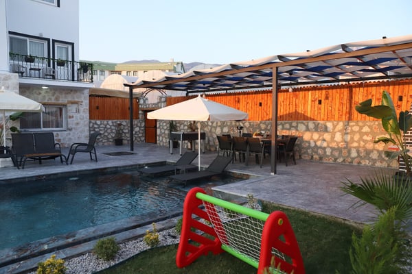 Villa Pers, Kalkan Bölgesinde, 2 Odalı, Jakuzili, Muhafazakar Villa 1