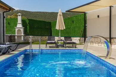 Villa Kuvari, Kaş Bölgesinde, İki Odalı, Korunaklı Havuzlu 3