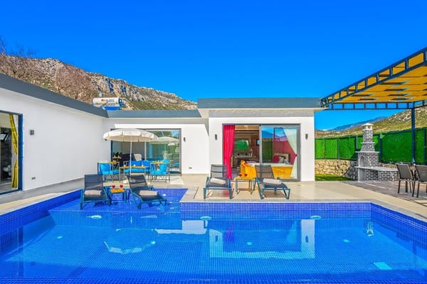 Villa Mirket-2, Jakuzili, 5 Kişilik ve Jeneratörlü 3