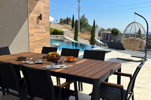Villa Laluna, Kalkan Bölgesinde, 4 Odalı, Üç Jakuzili ve Kapalı Havuzlu 3