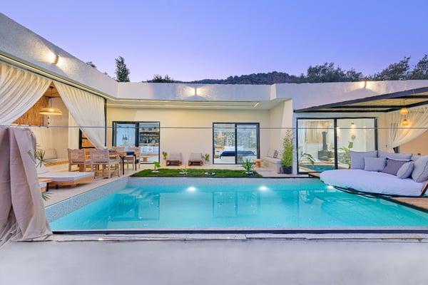 Villa Pinko-2, Fethiye Bölgesinde, 2 Odalı, Isıtmalı Havuzlu 3