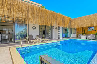 Villa Sedir-2, Kalkan Bölgesinde, İki Kişilik, Korunaklı Havuzlu Balayı Villası 1