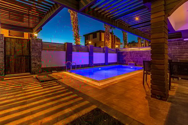 Villa Bettle-2, Belek'te, 5 Odalı, Jakuzili 3