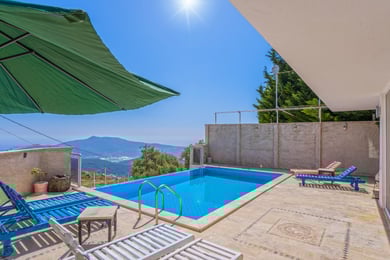 Villa Betty, Geniş Havuzlu, 4 Odalı, Muhafazakar 3
