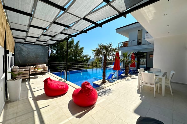 Villa Palmiye-1, Jakuzili ve Isıtmalı Havuzlu, Muhafazakar 1