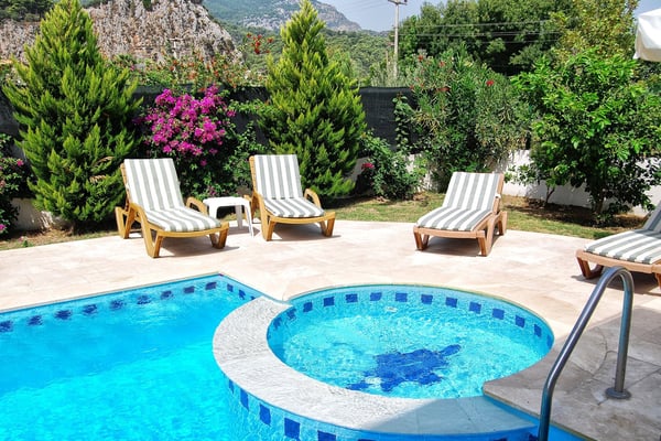 Villa Sim-1, Dalyan`da, Merkezi konumda ve 4 Odalı 1