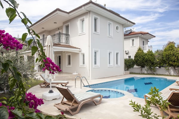 Villa Sim-1, Dalyan`da, Merkezi konumda ve 4 Odalı 1