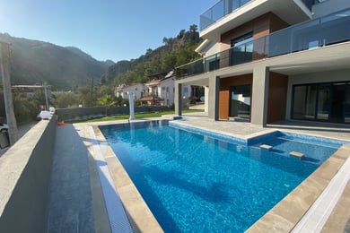 Villa Göcek-C, Göcek Bölgesinde, Jakuzili, Merkezi konumda ve 4 Odalı 2