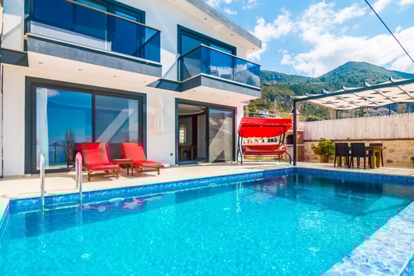 Villa Özgül, Jakuzili, Isıtmalı Kapalı Havuzlu Balayı Villası 1